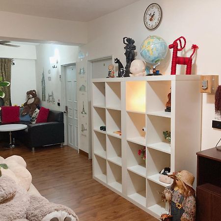 Appartement 台南富居tainan Fu House預訂後請主動聯繫做確認才保留訂房 Extérieur photo