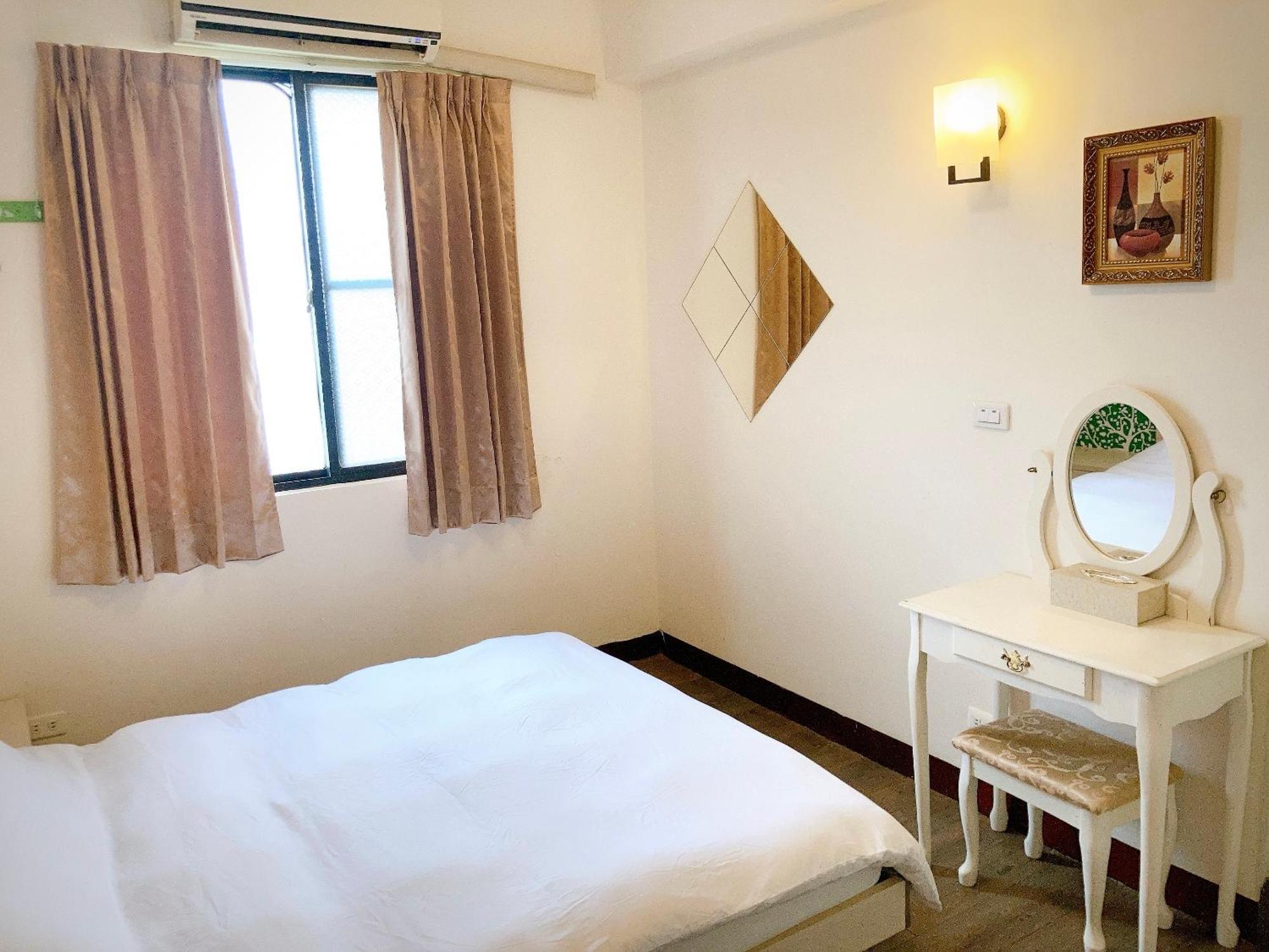 Appartement 台南富居tainan Fu House預訂後請主動聯繫做確認才保留訂房 Extérieur photo